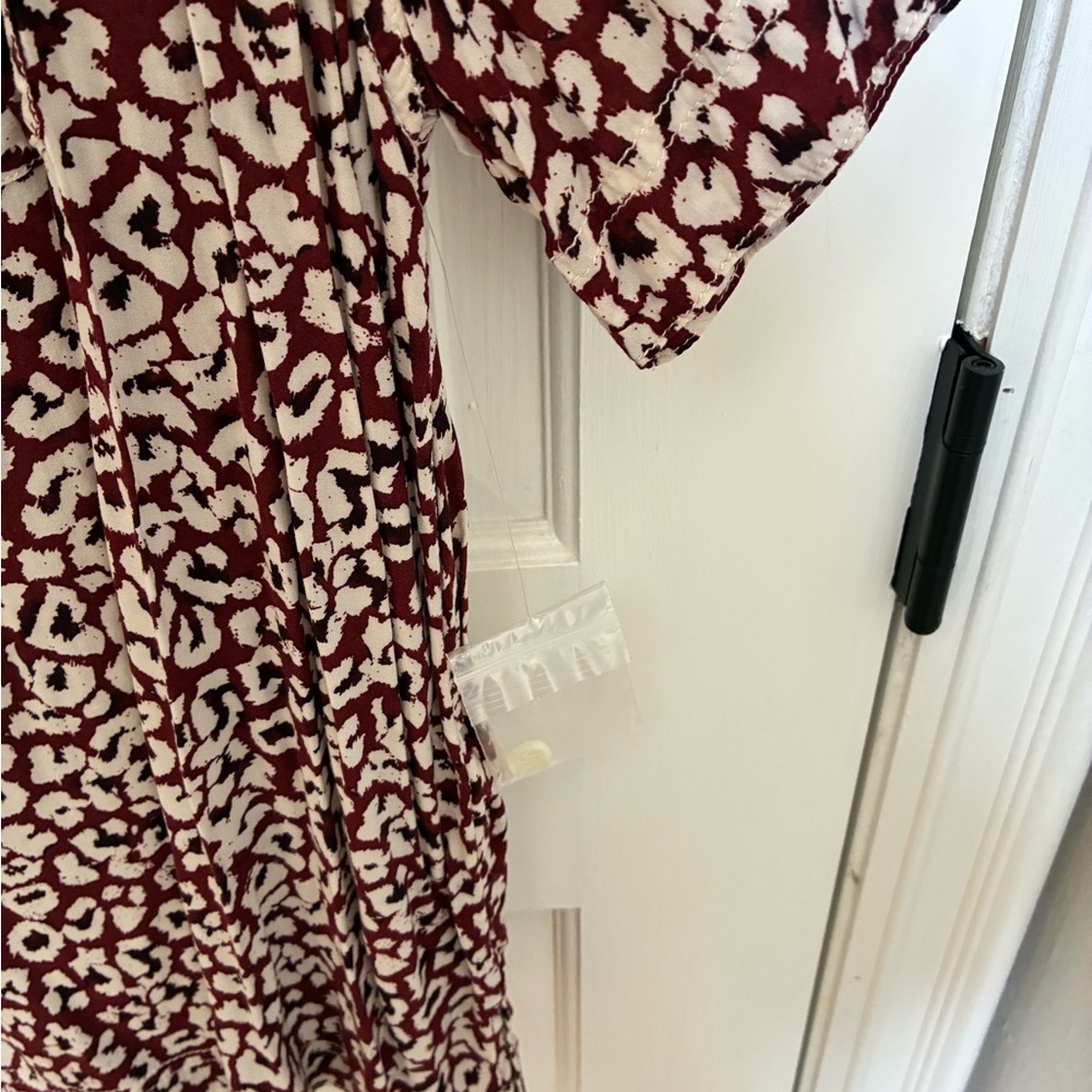 We The Free Maroon and White Leopard-Print Short-Sleeve Button Shirt - Picture 5 of 7